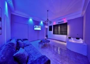 pink suite